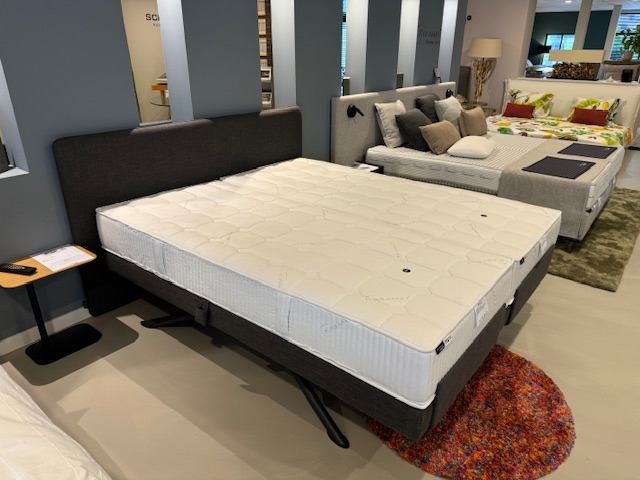 Kreamat boxspring Molto - 180x210 - 2-motorig - Chopal matrassen